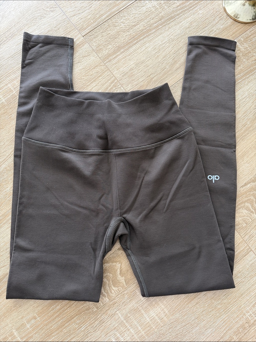 ALO Yoga Kids Ribbed High-Waist Leggings in Dark Gray